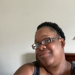 Meet your Posher, Dana